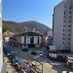 Aleksandar Premium *