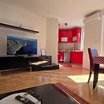 Aleksandar Premium
