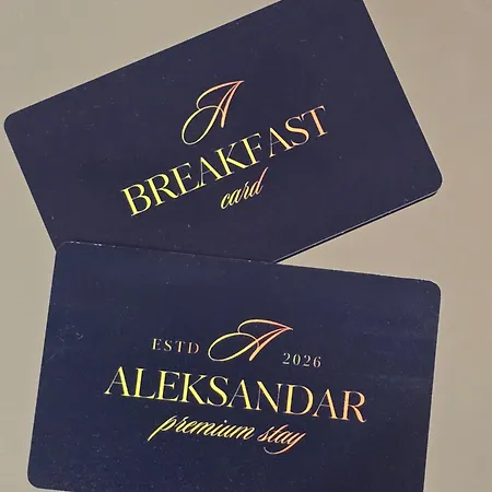 Aleksandar Premium شقة زفورنيك