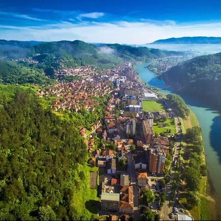 Aleksandar Premium شقة